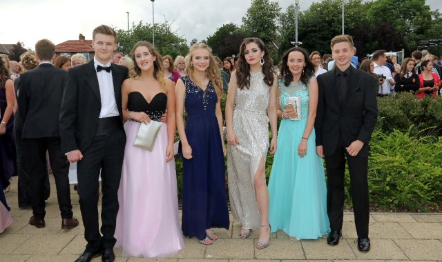 Teens shine at official leavers’ ball 