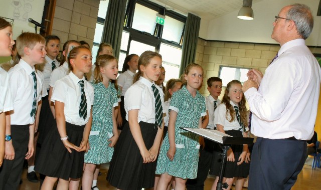 Pupils say farewell to music director at concert