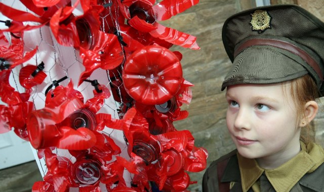 Pupils parade in day of Remembrance 