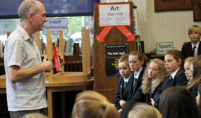 Pupils get a buzz out of books with literacy project