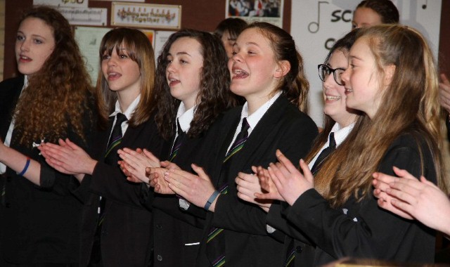 Hydrotherapy pool fund gets a musical boost from choir