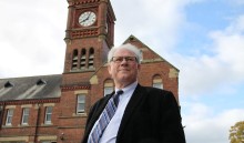 Professor returns to old school to deliver lecture