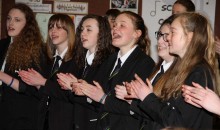 Hydrotherapy pool fund gets a musical boost from choir