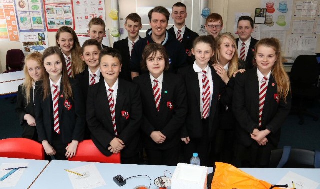 Pupils make balloon to send into space