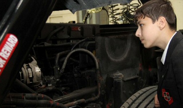 School engineers skills day for students