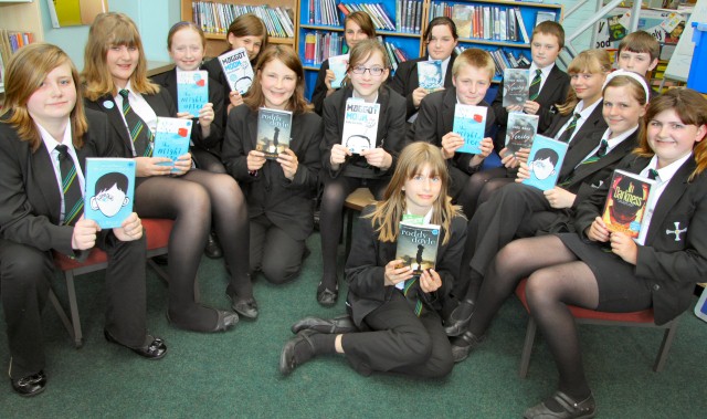 Readers celebrate literature award