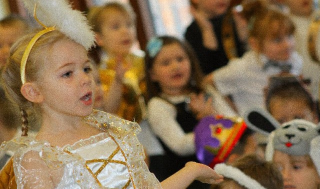 Tots take to the stage for a Yuletide play