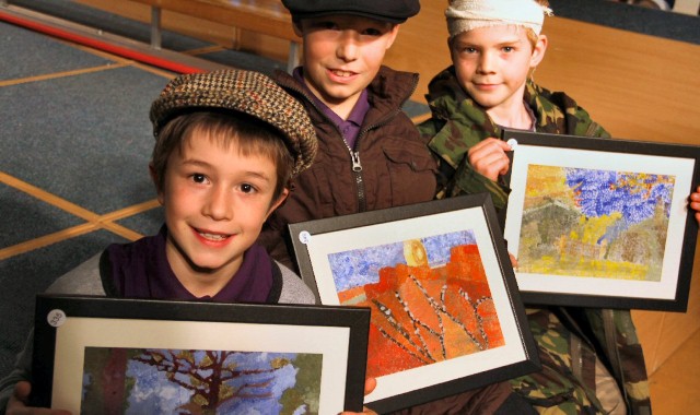 Pupils' art works go under the hammer