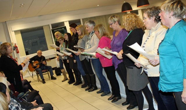 Hospice choir to spread Christmas cheer