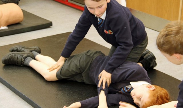 Young lifesavers tackle safety techniques