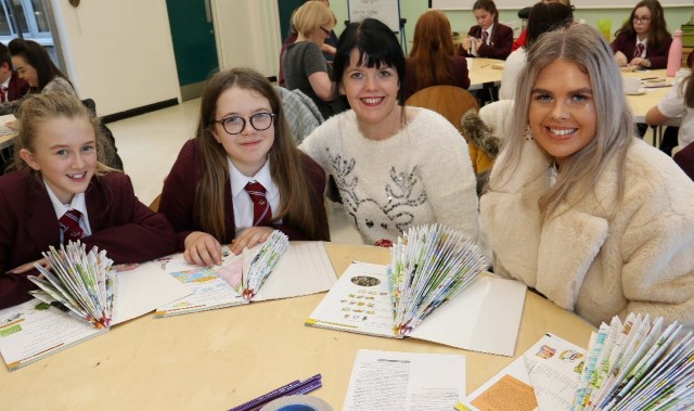 Students turn textbooks into tinsel