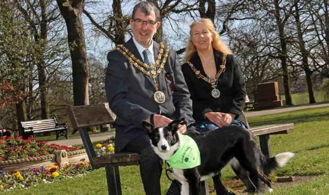 VIP'S pet performs fundraising honours