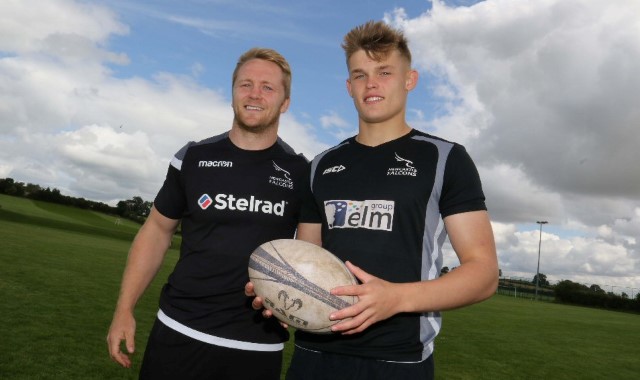Sixth former signs for Newcastle Falcons