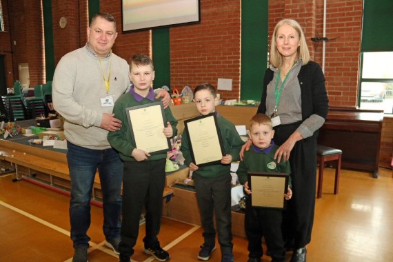 MP rewards pupils for tidy traits.