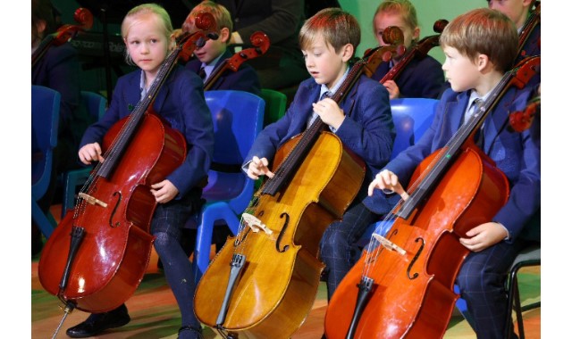 Young musicians spread festive cheer
