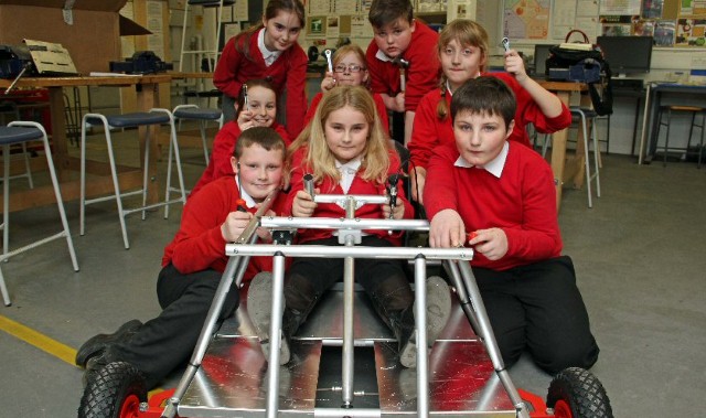 Pupils race ahead in mechanical engineering challenge