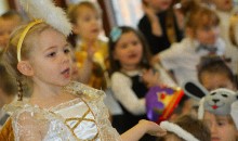 Tots take to the stage for a Yuletide play