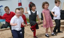 Pupils go on a bear hunt