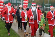 Volunteers take part in annual Santa Run 